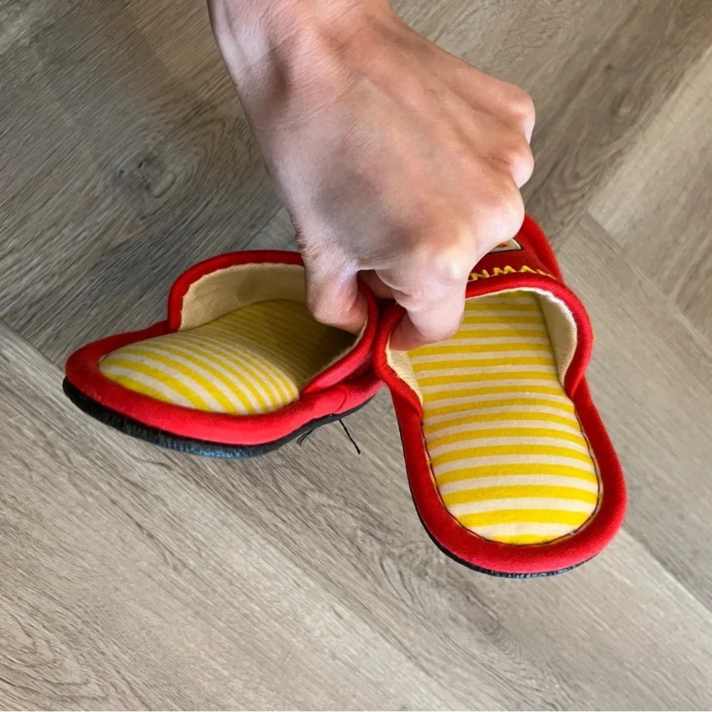Anpanman slippers fits like 6-8 kids